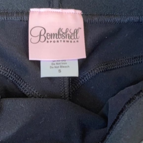 Bombshell Sportswear Lets Get Physical Legwarmers S - Picture 3 of 5